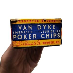 Vintage Van Dyke Embossed Poker Chips D Baird Milwaukee WI 90/100 Original Box